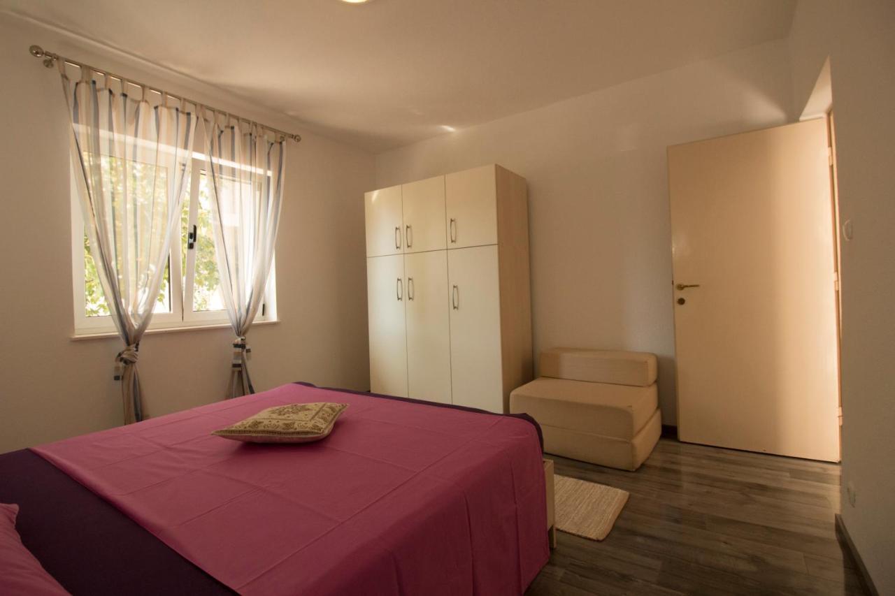 Apartmani Ana Juricev Vodice Exterior photo