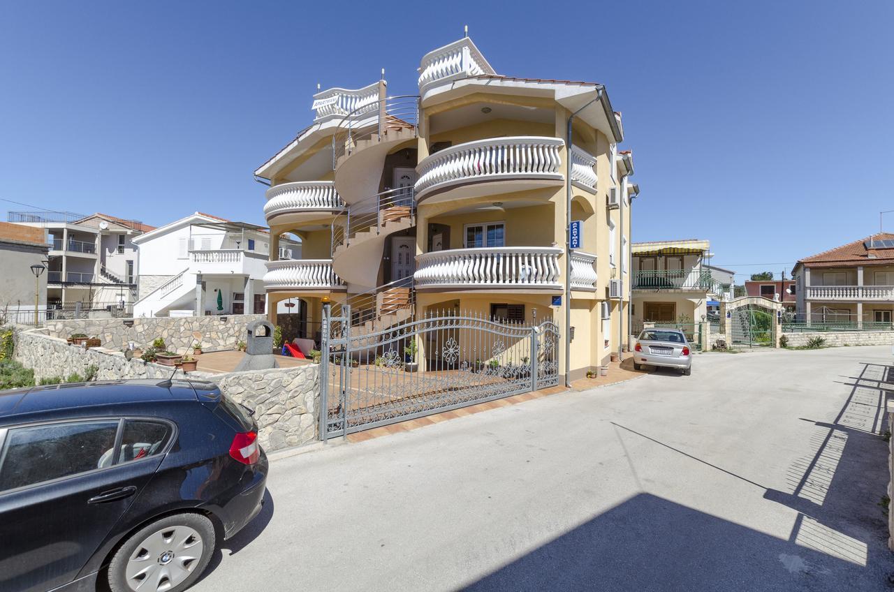 Apartments Ana Vodice Exterior photo